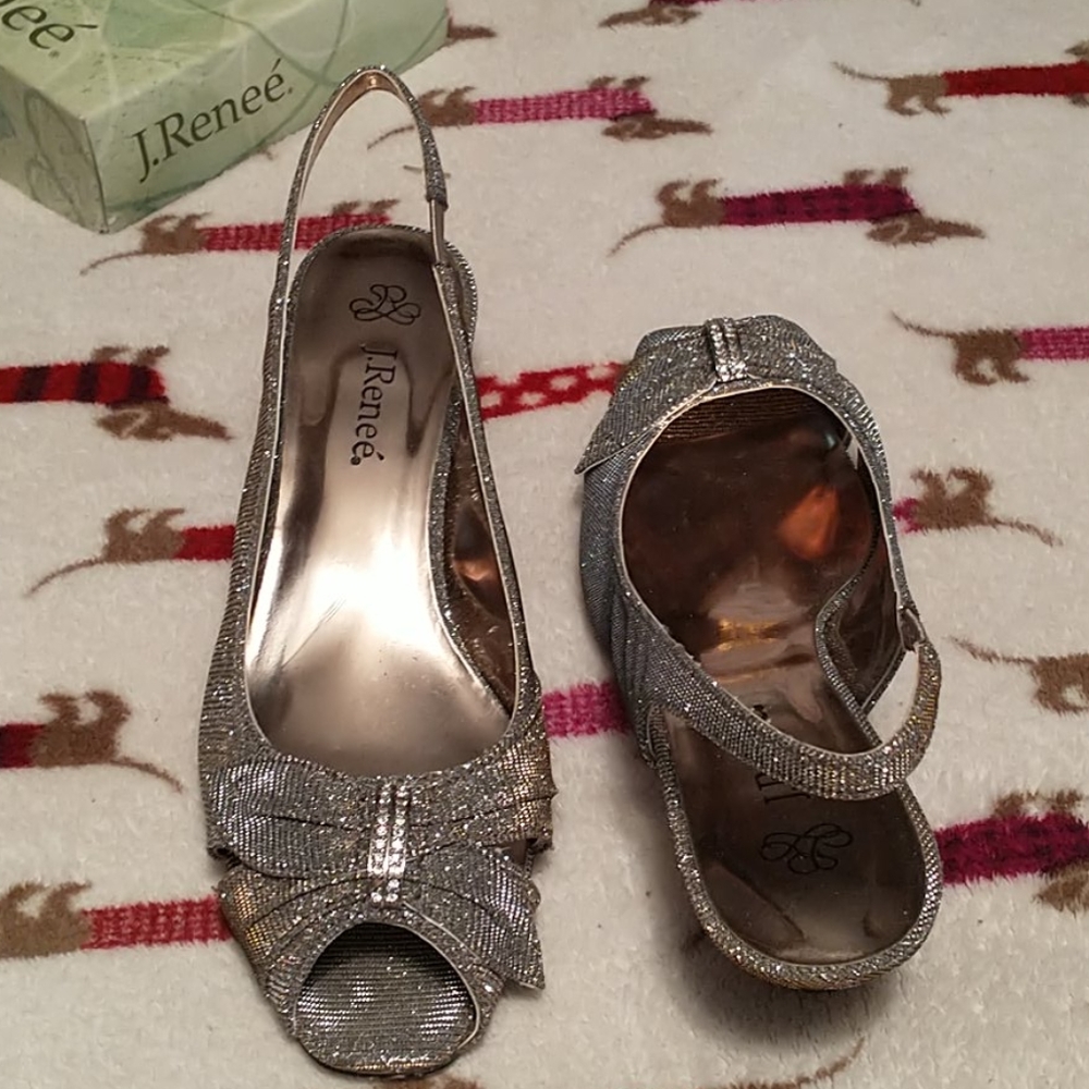 J.Renee size 8